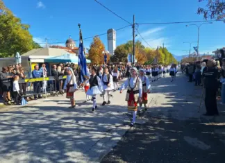 Δείτε φωτορεπορτάζ από την παρέλαση στον Αμπελώνα