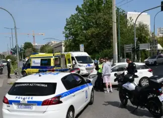 Τροχαίο δυστύχημα: Νεκρός 45χρονος οδηγός που καρφώθηκε με την μηχανή του σε φανάρι