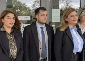 Ευλογιά: Η Λιακούλη στον εισαγγελέα καταγγέλοντας οσμή σκανδάλου