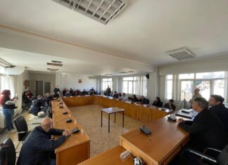 Κινητοποιήσεις στον Τύρναβο για το κλείσιμο του υποκαταστήματος των ΕΛΤΑ