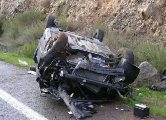 Τροχαίο με διπλό τραυματισμό στην Λάρισα – Μεταφέρονται με τραύματα δύο άτομα