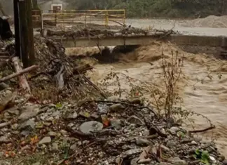 Κακοκαιρία: Προβλήματα στα ορεινά χωριά της Καλαμπάκας – Υπερχείλισαν ρέματα, έκλεισαν δρόμοι