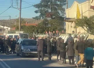 Σπαραγμός στην κηδεία του 40χρονου κρεοπώλη που έκοψε κατά λάθος τη μηριαία αρτηρία του