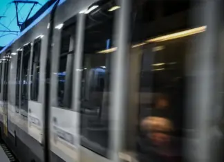 Σύγκρουση τρένου με μηχανή