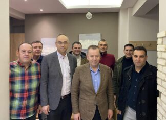 Κόκκαλης με Ενώσεις Στρατιωτικών: «Η κυβέρνηση εξαπατά τα στελέχη των Ενόπλων Δυνάμεων με λογιστικά τρικ και προσωρινά επιδόματα»
