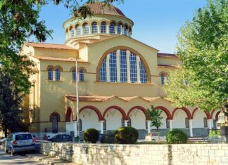 Λάρισα: Δοξολογία στον Άγιο Αχίλλειο για το νέο έτος