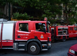 Θρίλερ: 82χρονος προσπαθεί να κατέβει με σχοινί από το μπαλκόνι για να σωθεί από φωτιά!