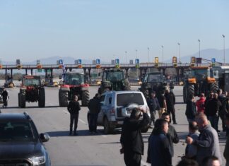 Κινητοποιήσεις αγροτών: Και δεύτερο μπλόκο στην Εθνική Οδό – Με παρακάμψεις και στον Ε 65