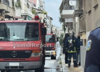 Συναγερμός για άνδρα που ταμπουρώθηκε σε διαμέρισμα και άνοιξε φιάλη υγραερίου