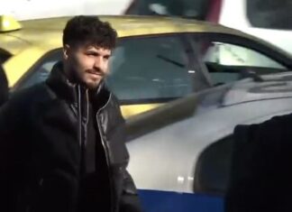 Στην Ευελπίδων ο 22χρονος που καταγγέλλει τον Γιώργο Μαζωνάκη για ασελγείς πράξεις – «Έχουμε εμπιστοσύνη στη Δικαιοσύνη, καμία εκβίαση» λέει ο δικηγόρος του
