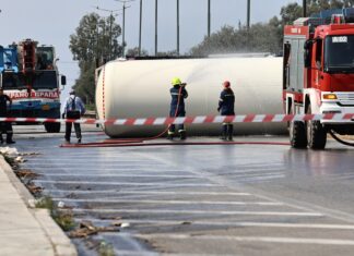 Φωτιά σε βυτιοφόρο στην Εθνική Οδό