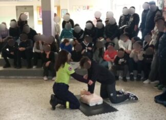 Ενημέρωση στο Γυμνάσιο Νίκαιας για τις πρώτες βοήθειες