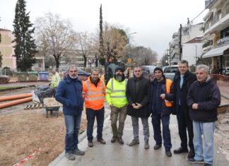 Δήμος Λαρισαίων: Φανάρια στη συμβολή των οδών Καραολή-Δημητρίου και 1ης Μεραρχίας στη Νεάπολη