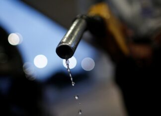 Βενζινάδικα: Διώξεις στους 13 συλληφθέντες για το κύκλωμα που παρενέβαινε στις αντλίες καυσίμων και στην Λάρισα – Έρχονται άλλα 5 εντάλματα