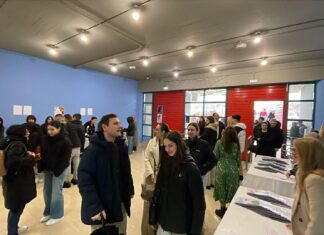 Μεγάλη η ανταπόκριση Λαρισαίων μαθητών και γονέων στην ημέρα Σταδιοδρομίας του Δήμου στο κλειστό της Νεάπολης (ΦΩΤΟ)