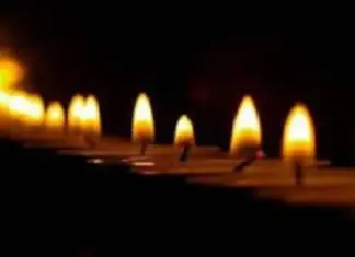 Τραγωδία: Σοκ – 32χρονη “έσβησε” στην κηδεία της μητέρας της