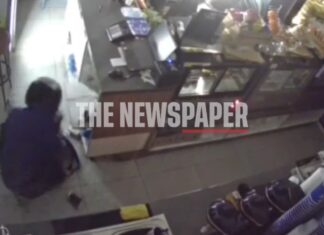 Δείτε βίντεο: Καρέ καρέ η δράση θρασύτατου διαρρήκτη στη Θεσσαλία – Σπάει τζαμαρία και εισβάλει σε καφετέρια