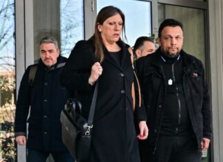 Τέμπη: Ενστάσεις, αιτήματα εξαίρεσης και προσφυγές κατά της σύνθεσης του δικαστηρίου προανήγγειλε η Ζωή Κωνσταντοπούλου