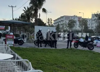 Συναγερμός για μεθυσμένος που απείλησε θαμώνες καφετέριας με μαχαίρι