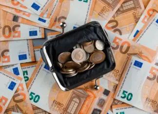 Αναδρομικά: Πληρωμές έως 7.661 ευρώ σε 50.000 δικαιούχους