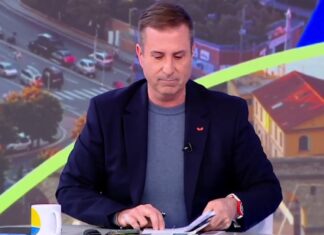 Βουρκωμένος ο Παναγιώτης Στάθης ανακοίνωσε ότι πέθανε η μητέρα του: «Το έμαθα πριν βγω στον αέρα»