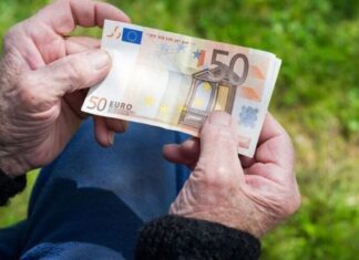 Συντάξεις Μαρτίου: Νωρίτερα οι πληρωμές λόγω Καθαράς Δευτέρας