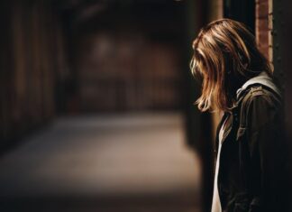 Θεσσαλία: «Έχω χάσει τη γη κάτω από τα πόδια μου» λέει ο αδερφός της 38χρονης μητέρας που κατηγορείται για παιδική πορνογραφία