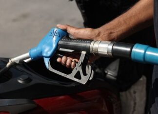 Ανησυχία για «ράλι» ανατιμήσεων σε καύσιμα και ρεύμα – Οι εκτιμήσεις για τις επόμενες ημέρες