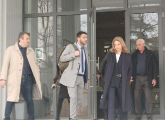 Λάρισα: Καταγγελίες συγγενών στη δίκη για τα βίντεο για συγκάλυψη-Ζητούν αναβολή της κύριας δίκης που ξεκινά τη Δευτέρα (ΦΩΤΟ)