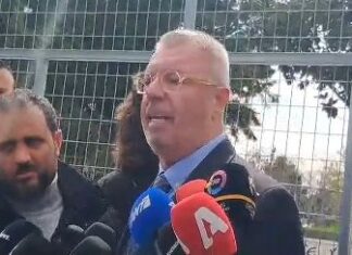 Τέμπη – Ολομέλεια δικηγορικών συλλόγων: «Δίκαιη δίκη σε υποβαθμισμένη αίθουσα δεν μπορεί να υπάρξει»