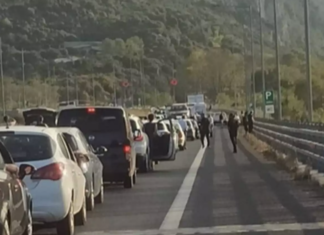 Λάρισα: Μποτιλιάρισμα χιλιομέτρων στα τούνελ – Δείτε τι έγινε
