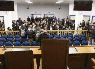 Πόσο κόστισε η αίθουσα στην οποία διεξάγεται η δίκη της τραγωδίας των Τεμπών