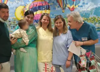 «Η ζωή νίκησε τον θάνατο»: Βγήκε από τη ΜΕΘ το 5 μηνών βρέφος που είχε μηνιγγίτιδα – Η ανάρτηση του γιατρού