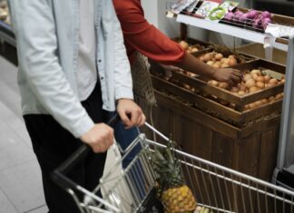 Τι είναι το «Market pass 2026» από τον ΟΠΕΚΑ, πώς εξαργυρώνεται, σε ποιους θα δοθεί