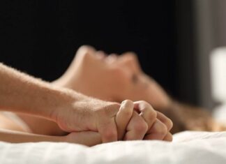 Ποια είναι η σχέση των Λαρισαίων με το one night stand;