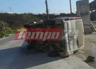 Σοβαρό τροχαίο: Βανάκι «προσγειώθηκε» στα πλάγια στη μέση του δρόμου – ΦΩΤΟ