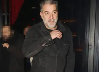 Βασίλης Μπισμπίκης: Πέρασα ένα κοµµάτι σκληρής αλητείας, αδέσποτος, ουσίες, δεν τελείωσα το σχολείο