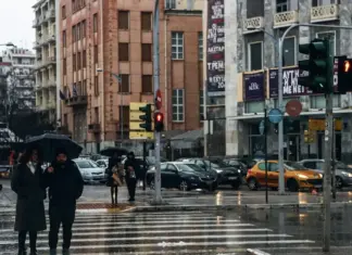 Καιρός – Κολυδάς: Βροχές, πτώση θερμοκρασίας και ισχυροί άνεμοι από την Τρίτη