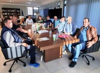 Σύσκεψη του Περιφερειάρχη Δημ. Κουρέτα με παραγωγούς που αποκλείστηκαν από τις αποζημιώσεις για τις καταστροφές που προκάλεσε ο «Daniel»