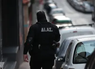 Συνελήφθη 15χρονος μαθητής που είχε σουγιά σε σχολική εκδρομή
