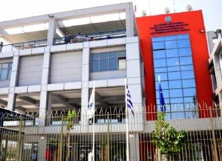 Κοινωνική δράση απο θεσσαλούς αστυνομικούς με δωρεά τροφίμων στο συσσίτιο της Μητρόπολης Λαρίσης και Τυρνάβου