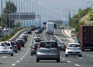 Πάσχα στο χωριό: “Φωτιά” το κόστος μετακίνησης – Eως και 40 ευρώ ακριβότερη η έξοδος