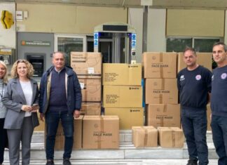 Δήμος Λαρισαίων: Μάσκες και αναλώσιμα προσέφερε σε ΓΝΛ και Γηροκομείο η Πολιτική Προστασία