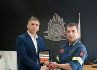Επίσκεψη Σάκη Παιδή στην Πυροσβεστική Υπηρεσία Λάρισας Ενίσχυση Πυροσβεστικής Υπηρεσίας Ελασσόνας καιτης 8ης ΕΜΑΚ