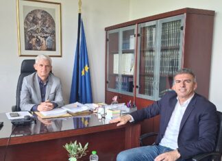 Συνάντηση του Θανάση Παιδή με τον Διευθυντή Δευτεροβάθμιας Εκπαίδευσης Νίκο Ζέρβα