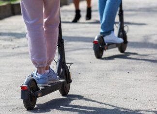 Η απουσία προστατευτικού εξοπλισμού καθιστά τα πατίνια επικίνδυνα – Πόσα ατυχήματα που έχουν καταγραφεί στη Λάρισα