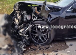 Σφοδρή σύγκρουση στη νότια πλευρά της πόλης – εγκλωβίστηκε οδηγός – Δείτε φωτογραφίες