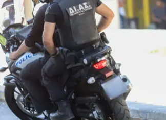 Έξι παιδάκια από 3 έως 11 ετών ζούσαν μέσα σε ακαθαρσίες – Συνελήφθησαν οι γονείς τους