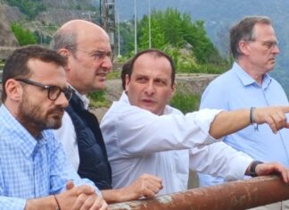 Χατζηδάκης από Μεσοχώρα: Συνεργαζόμαστε για να περάσουμε από τη θεωρία στην πράξη – Το οφείλουμε στη Θεσσαλία
