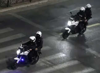 Μαχαίρωσαν 19χρονο έπειτα από απόπειρα ληστείας – Νοσηλεύεται βαριά τραυματισμένος
